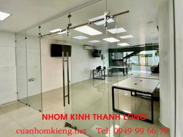 Top 5 Địa Chỉ Sửa Cửa Kính Quận 7, TP.HCM Tận Nhà Uy Tín Nhất Hiện Nay