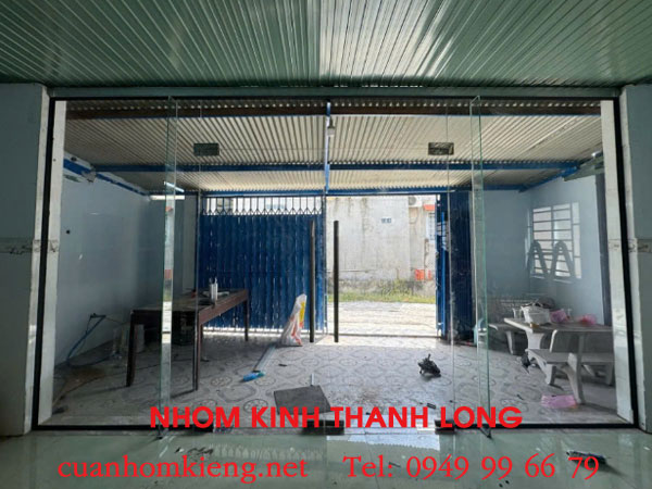 Giá sửa cửa kính Tphcm 2025 “đáng tiền” – kỹ thuật chuẩn, thay đúng bệnh, không vẽ vời 2 giá sửa cửa kính