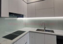 Tuyệt Mật 90%: Kính Ốp Bếp Màu Trắng Sữa Thành Long – Giải Pháp Siêu Sáng Bếp, Giá Rẻ Bất Ngờ, Chất Lượng Vượt Trội