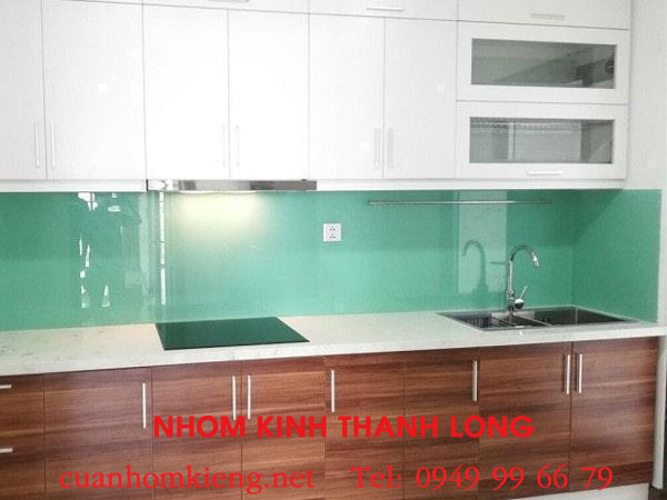 gia-kinh-op-bep-mau-xanh-ngoc