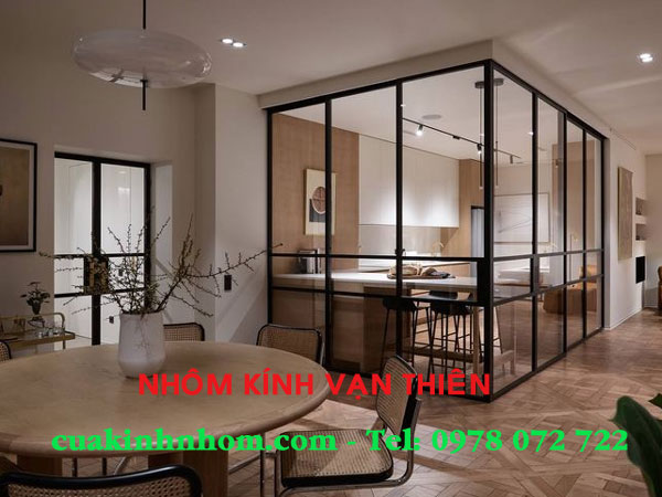 Top 10 mẫu vách nhôm kính cố định sang trọng, đón sáng hoàn hảo cho phòng khách 2 vach-nhom-kinh-co-dinh
