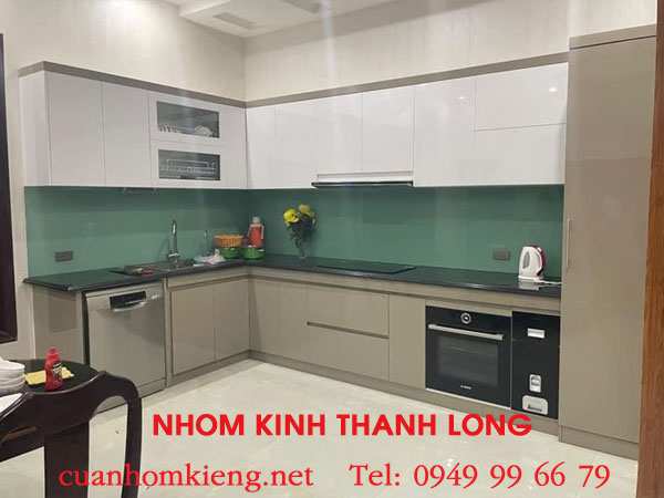 Bảng giá thi công kính ốp bếp Quận 9 Tphcm giá rẻ cập nhật chi tiết - mới nhất 4 kinh-op-bep-quan-9